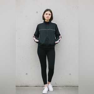 ( Forever 21) Black and purple Women's windbreaker Jacket